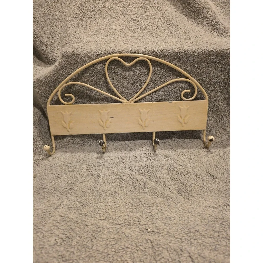 Heart Tulip Off White Metal Distressed Wall Hanging W/Hooks Cottage Farm Grandma